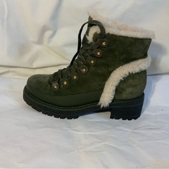 Tory Burch Boxwood Green Suede Cooper Shearling Bootie 5M - Picture 1 of 15